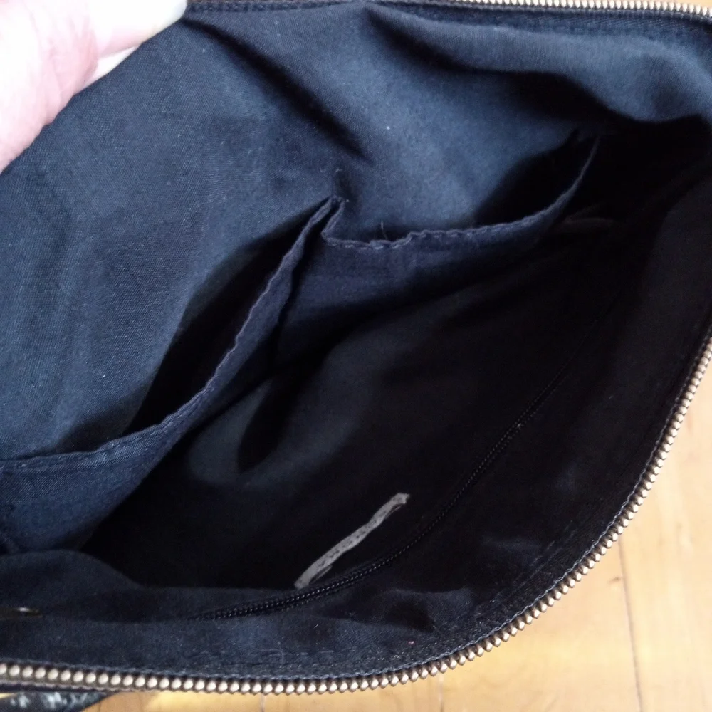 Sonoma Lifestyle black vegan leather crossbody bag with tassels - Picture 6 of 11